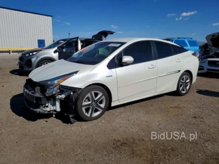 TOYOTA PRIUS THREE TOURING