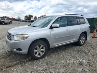 TOYOTA HIGHLANDER BASE