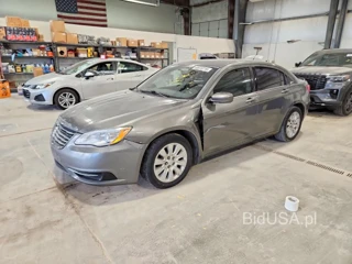 CHRYSLER 200 LX