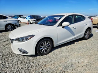 MAZDA 3 TOURING