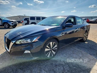 NISSAN ALTIMA SV