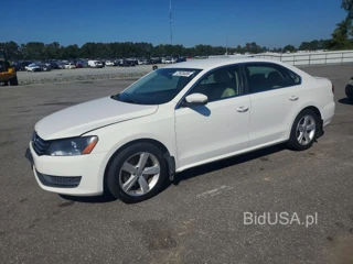 VOLKSWAGEN PASSAT SE