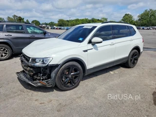 VOLKSWAGEN TIGUAN SE
