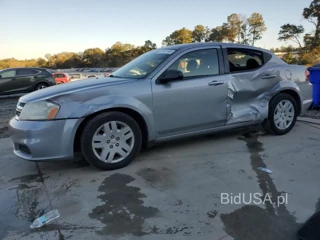 DODGE AVENGER SE