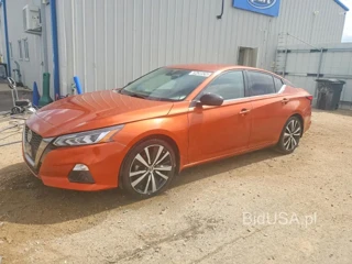 NISSAN ALTIMA SR