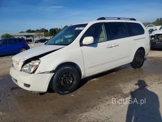 KIA SEDONA LX