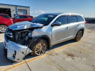 TOYOTA HIGHLANDER XLE