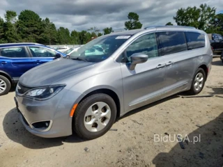 CHRYSLER PACIFICA TOURING L PLUS