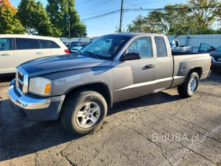 DODGE DAKOTA SLT