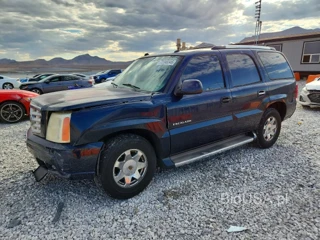 CADILLAC ESCALADE LUXURY