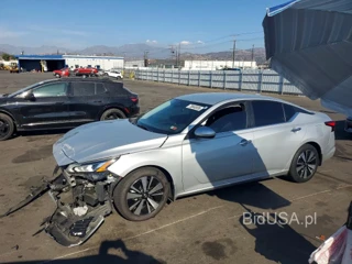 NISSAN ALTIMA SV