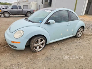 VOLKSWAGEN NEW BEETLE
