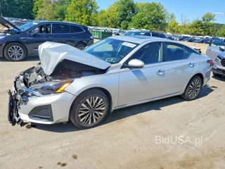 NISSAN ALTIMA SV