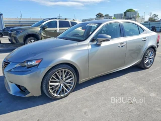 LEXUS IS 200T