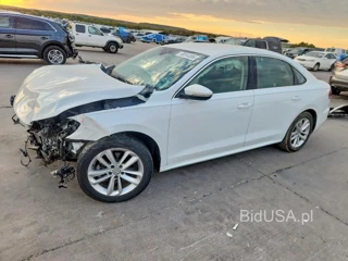 VOLKSWAGEN PASSAT SE