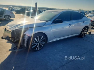 NISSAN ALTIMA SR