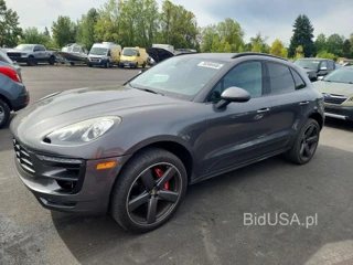 PORSCHE MACAN TURBO