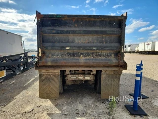 FREIGHTLINER CONVENTIONAL COLUMBIA