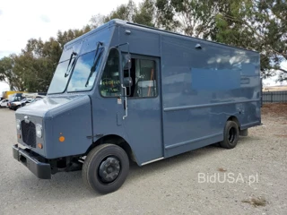 FREIGHTLINER CHASSIS M LINE WALK-IN VAN