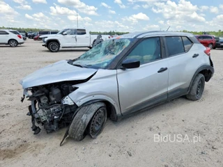 NISSAN KICKS S