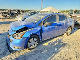 NISSAN VERSA S