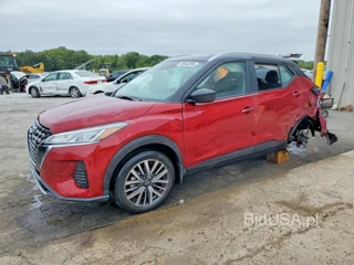 NISSAN KICKS SV