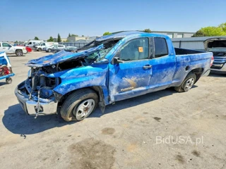 TOYOTA TUNDRA SR5
