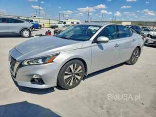 NISSAN ALTIMA SV