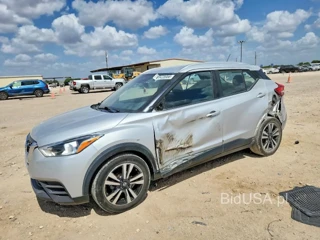 NISSAN KICKS SV