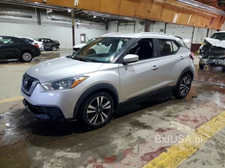 NISSAN KICKS S