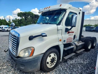 FREIGHTLINER CASCADIA 125