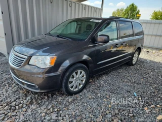 CHRYSLER TOWN & COUNTRY TOURING