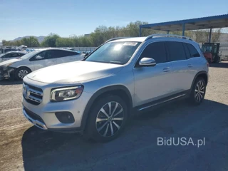 MERCEDES-BENZ GLB 250