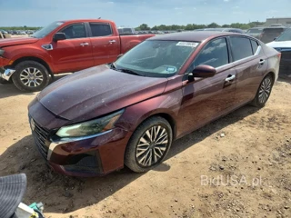 NISSAN ALTIMA SV