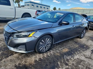 NISSAN ALTIMA SV