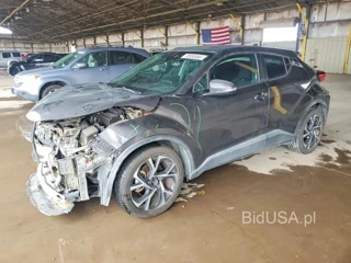 TOYOTA C-HR XLE