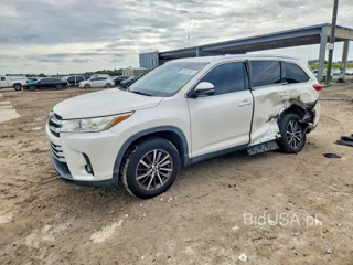 TOYOTA HIGHLANDER XLE