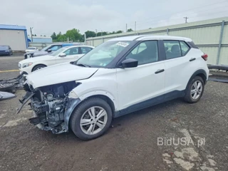 NISSAN KICKS S