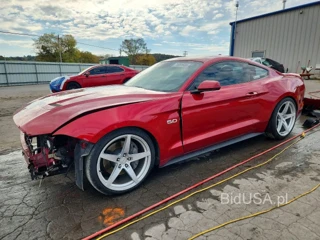 FORD MUSTANG GT