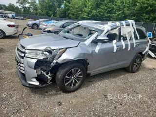 TOYOTA HIGHLANDER XLE