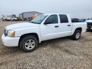 DODGE DAKOTA QUAD SLT