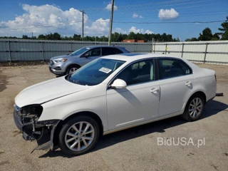 VOLKSWAGEN JETTA SE