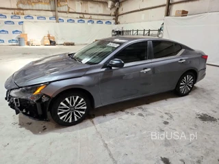 NISSAN ALTIMA SV