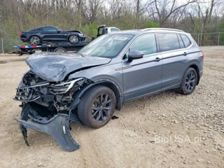 VOLKSWAGEN TIGUAN SE