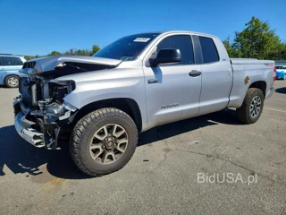 TOYOTA TUNDRA SR5