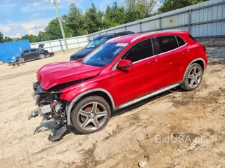 MERCEDES-BENZ GLA 250 4MATIC