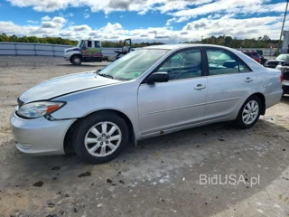 TOYOTA CAMRY XLE V6