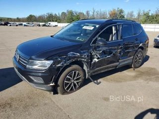 VOLKSWAGEN TIGUAN SE