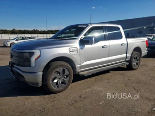 FORD F150 LIGHTNING PRO