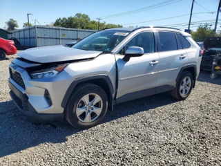 TOYOTA RAV4 XLE